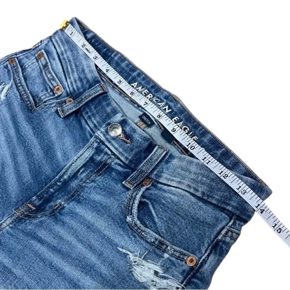 American Eagle Stretch Curvy Ripped Straight Jean Size 2